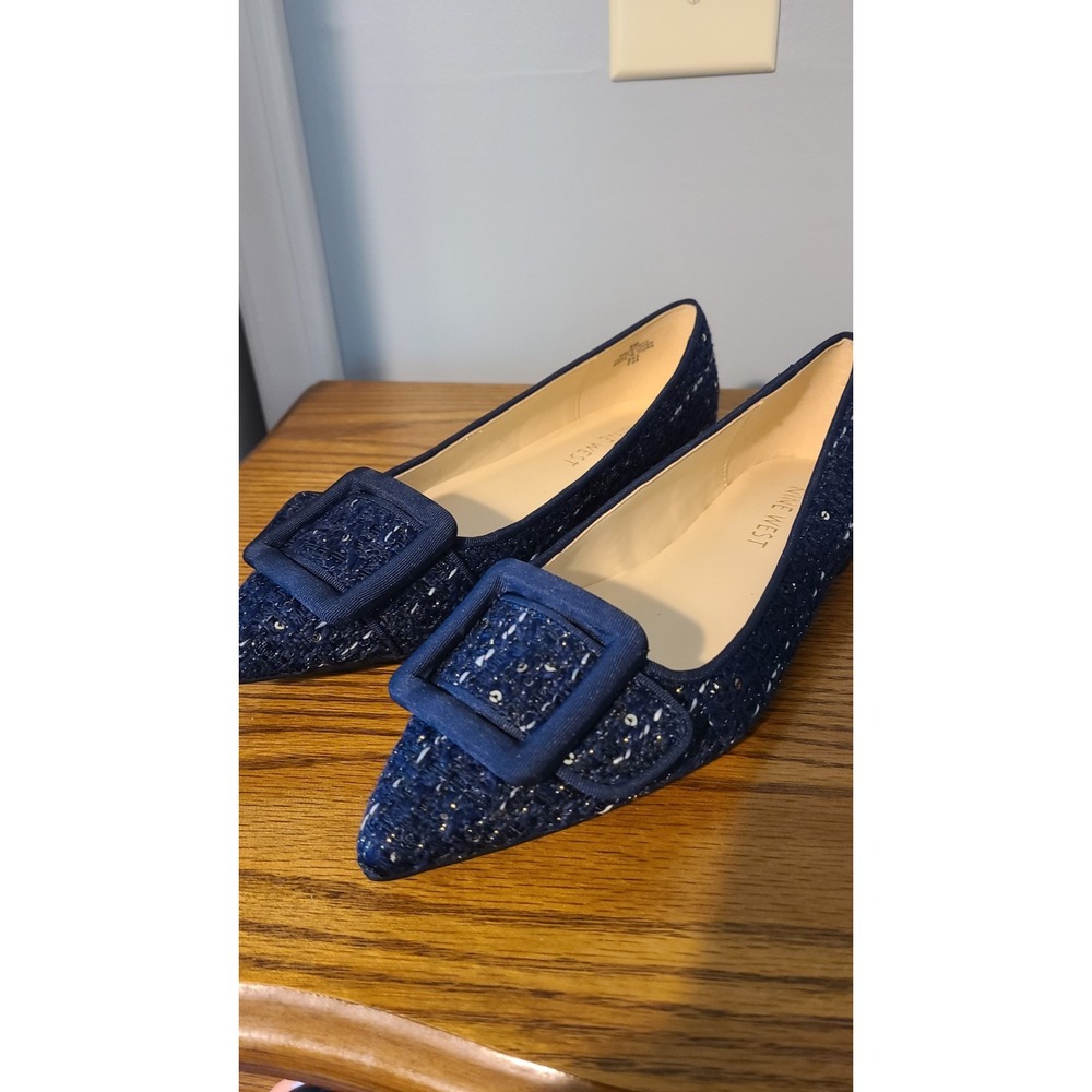 Nine West Dark Blue buckle with sequins Size 6M